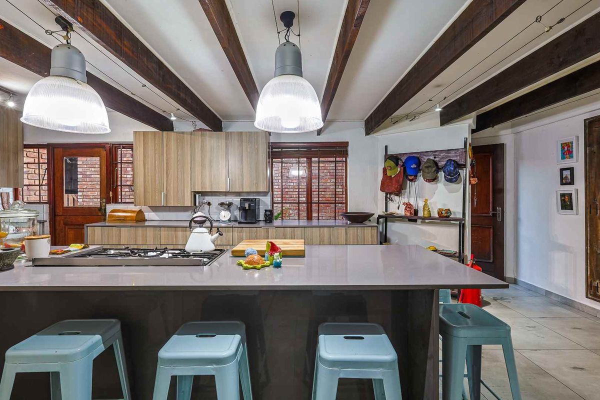 Charming Family Home in Secure Wapadrand Security Village - Photo 4