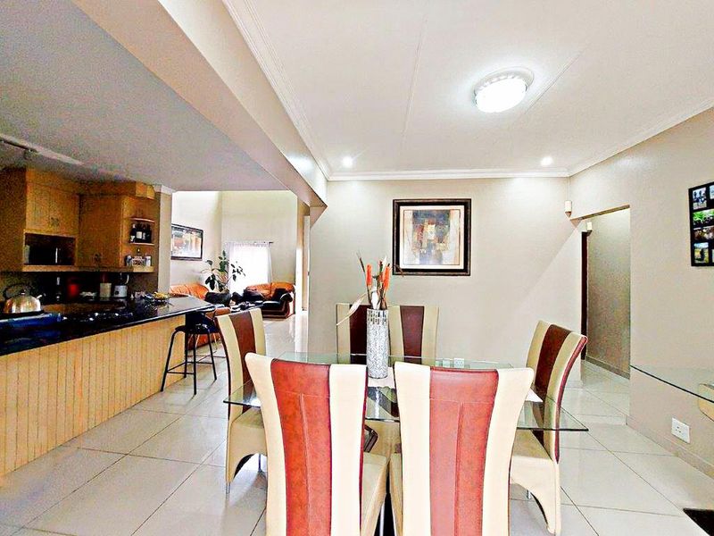 SECURITY ESTATE. - Photo 5