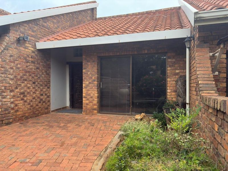 An Immaculate House in a Quiet Sought Suburb in Terenure Ext12 - Photo 2