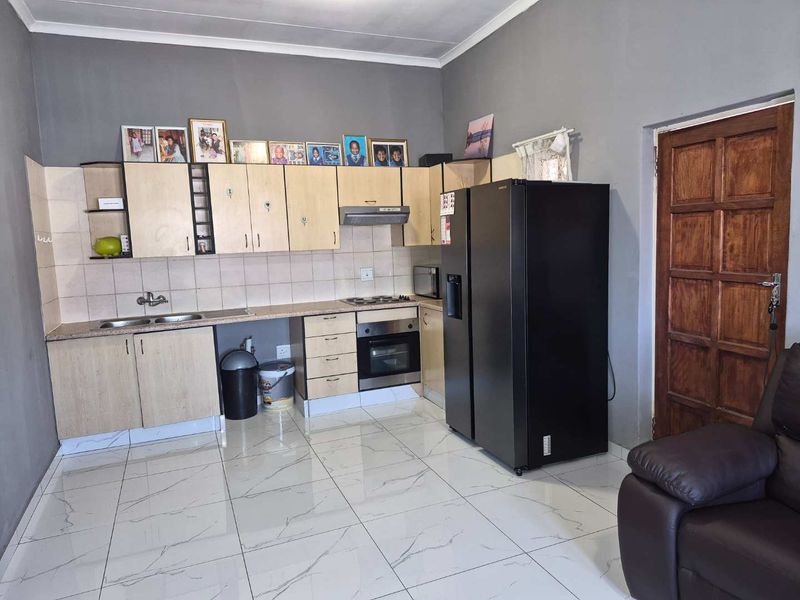1 Bedroom apartment to rent in Norkem Park Ext 2 - Photo 1