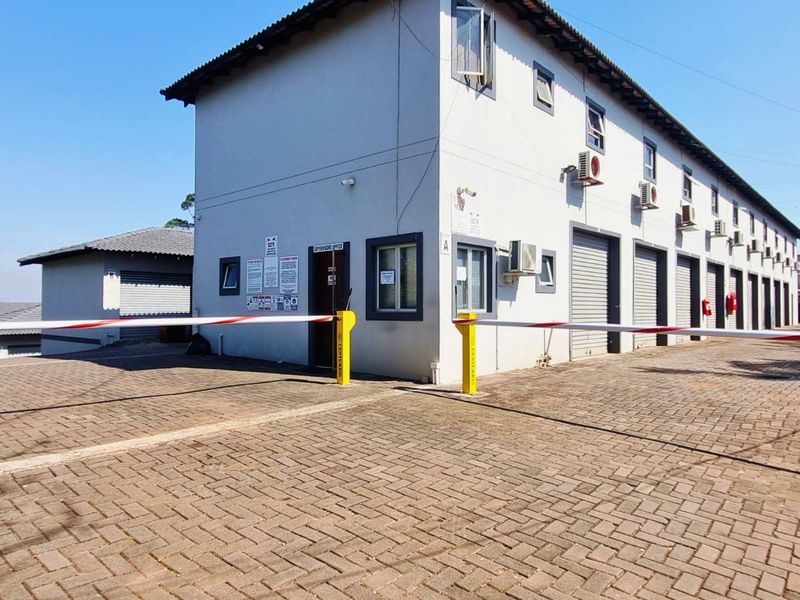 Storage Unit for Sale · Glen Anil · ±87 m2 · R800,400 (ex VAT) - Photo 3