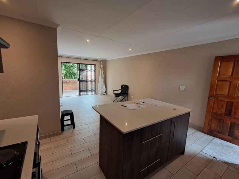 Newly Renovated Apartment for Sale - Photo 3
