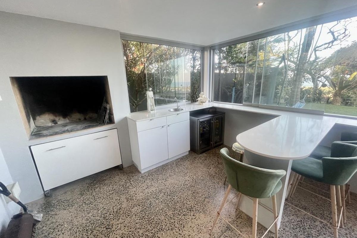 Hendra - Spectacular 4-Bedroom Coastal Home With Panoramic Sea Views - Photo 5