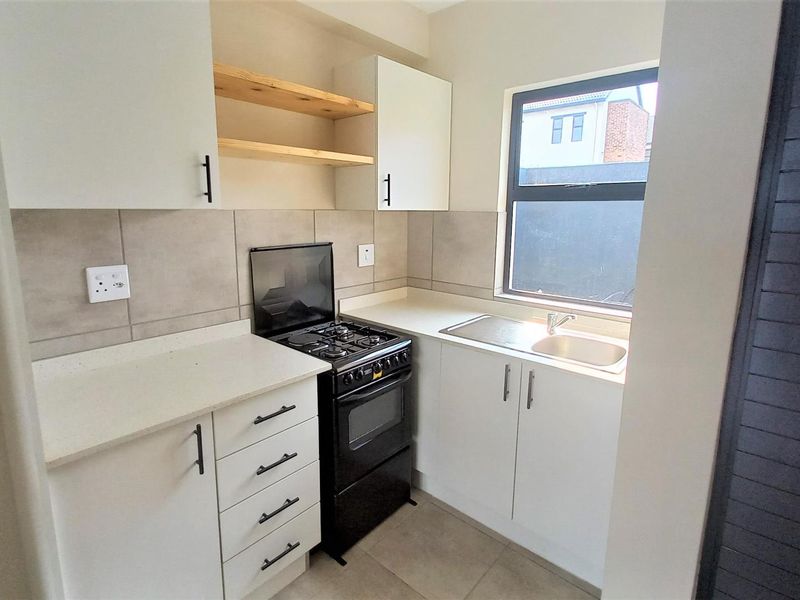 FOR RENT  |  Hillcrest  |  Kings Gate Estate  |  2 Bedroom Duplex - Photo 3