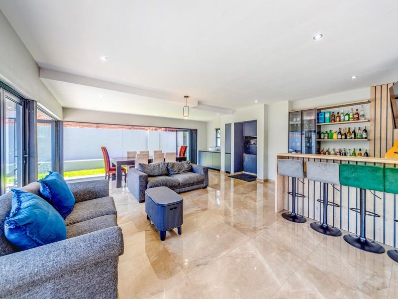 Five Bedroom Home for Rent In Waterfall Country Estate. - Photo 8