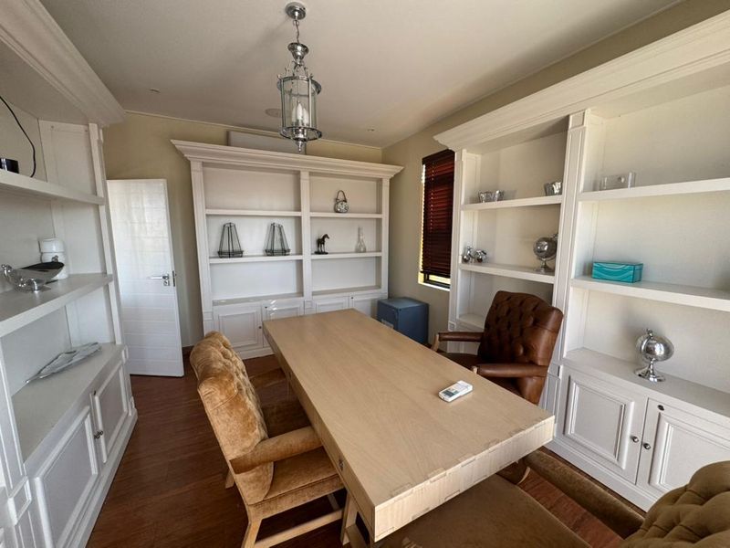 LUXE LIVING LIFE - Photo 6