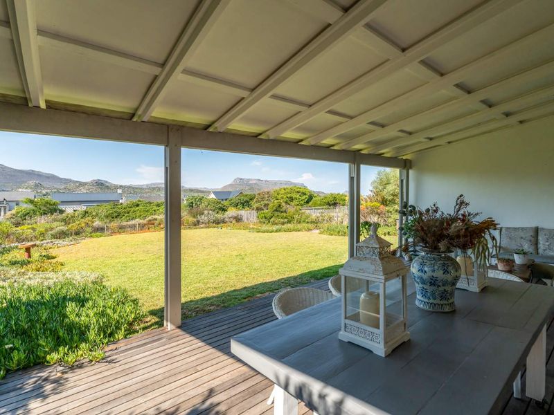 Family Home in Lake Michelle Eco Estate - Photo 2