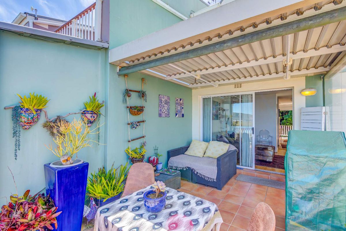 Uninterrupted views up the Estuary to the Knysna Heads - Photo 3