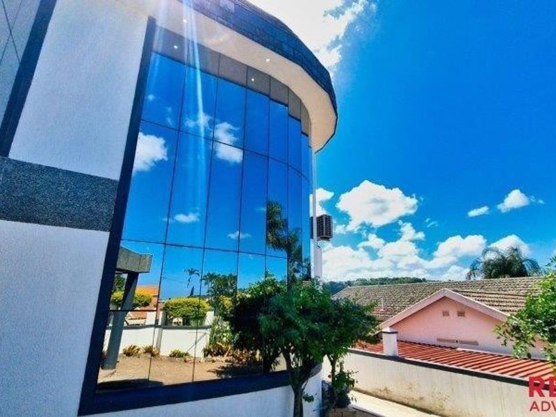 6 Bedroom Home for sale in Umhlatuzana - Photo 4