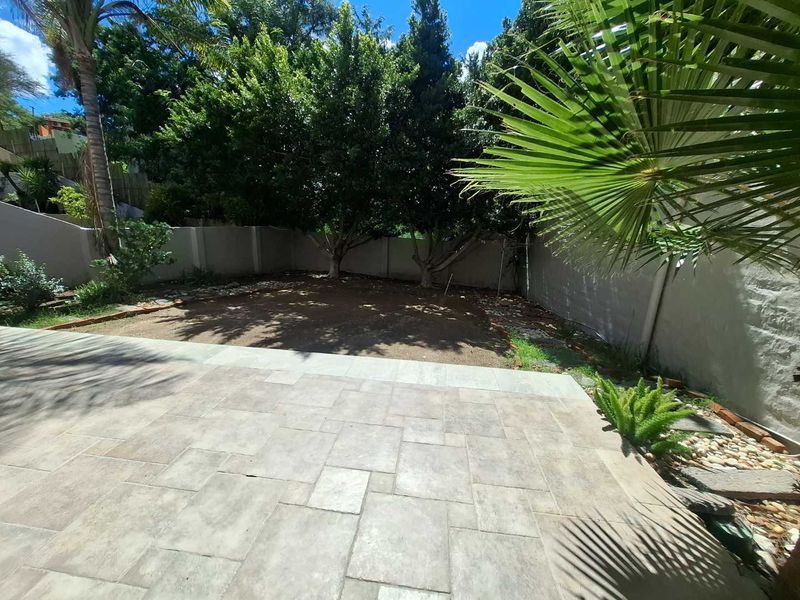 Now selling half a million below valuation!! - Photo 3