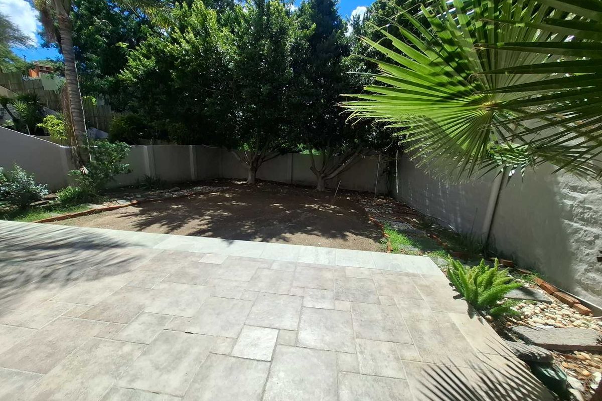 Now selling half a million below valuation!! - Photo 3