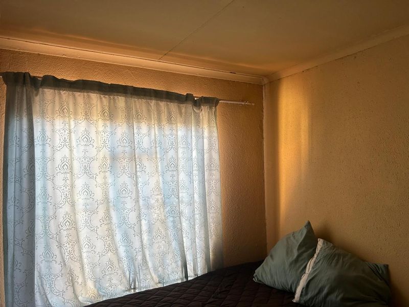 Ebony Park R 1 200 000- Lovely family home - Photo 10