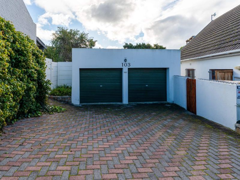 3 Bedroom, 2.5 Bathroom, Double Garage - Photo 2