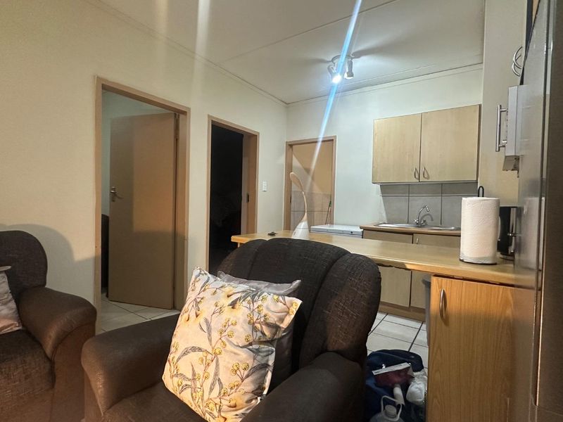 Sole mandate. Where else can you find a 50 m2 apartment at this price point, in such a prime location? - Photo 10