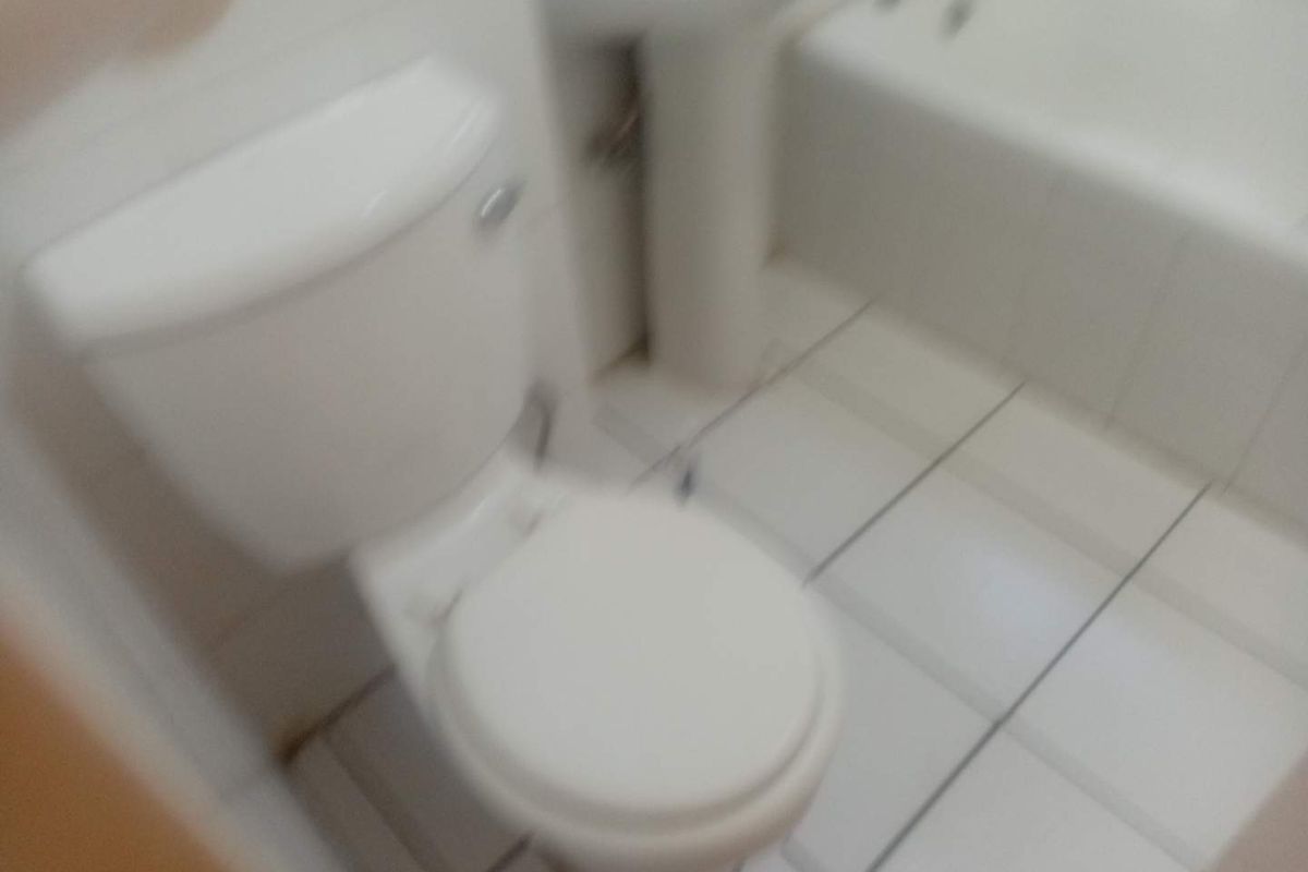 Two bedroomed apartment for sale in Lakefield Ext. 21 - Photo 5