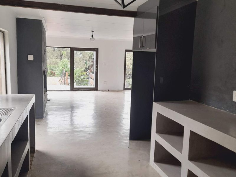 Charming Fixer-Upper with Endless Potential in Kosmos Village - Photo 2