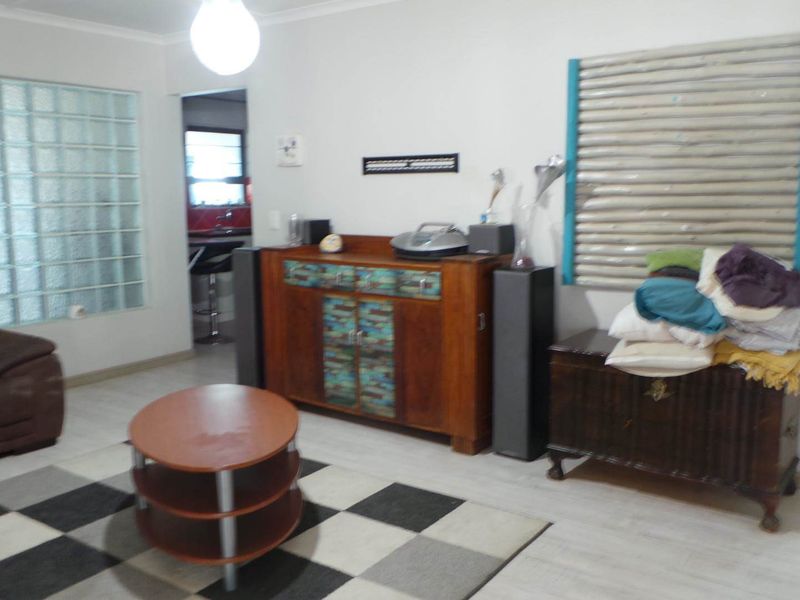 Perfect for the extended family and still earn an income - Photo 10