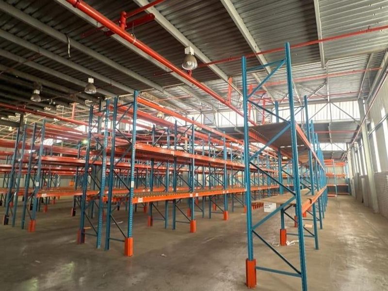 5 057m2 City Deep Warehouse To Let - Photo 9