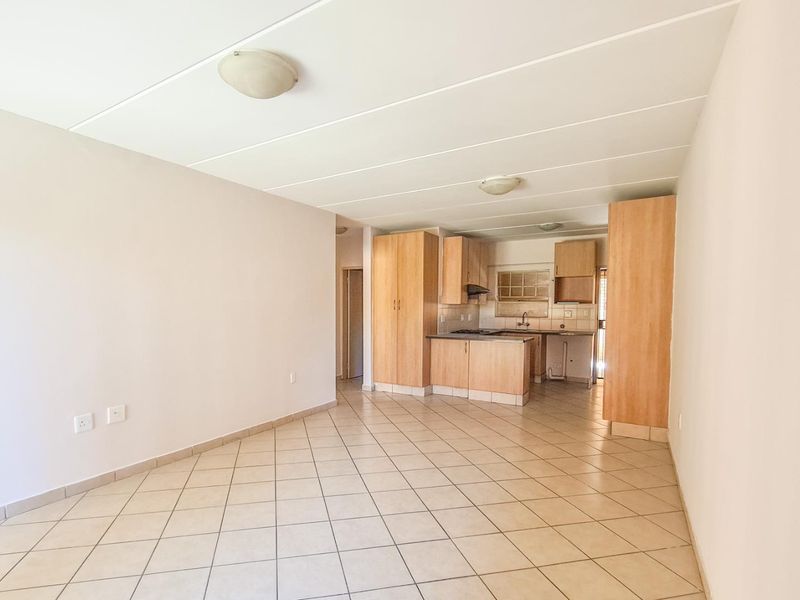 Welcome to Hazeldean – A Loadshedding-Free Area! - Photo 8