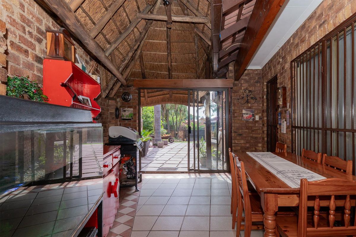 Charming 3 Bedroom Face-Brick Family Home with Flatlet in Van Riebeeck Park – A Must-See! - Photo 2