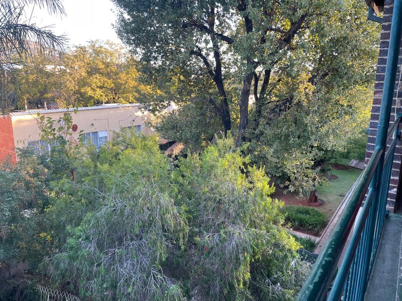 2 Bedroom Apartment for Sale in Windsor East - Photo 8