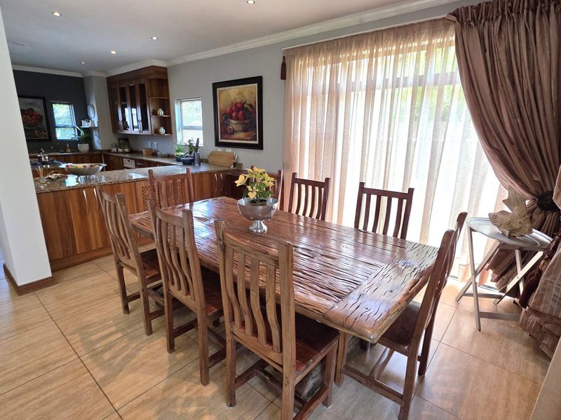 Immaculate 4 Bedroom Family Home In Leloko - Photo 6