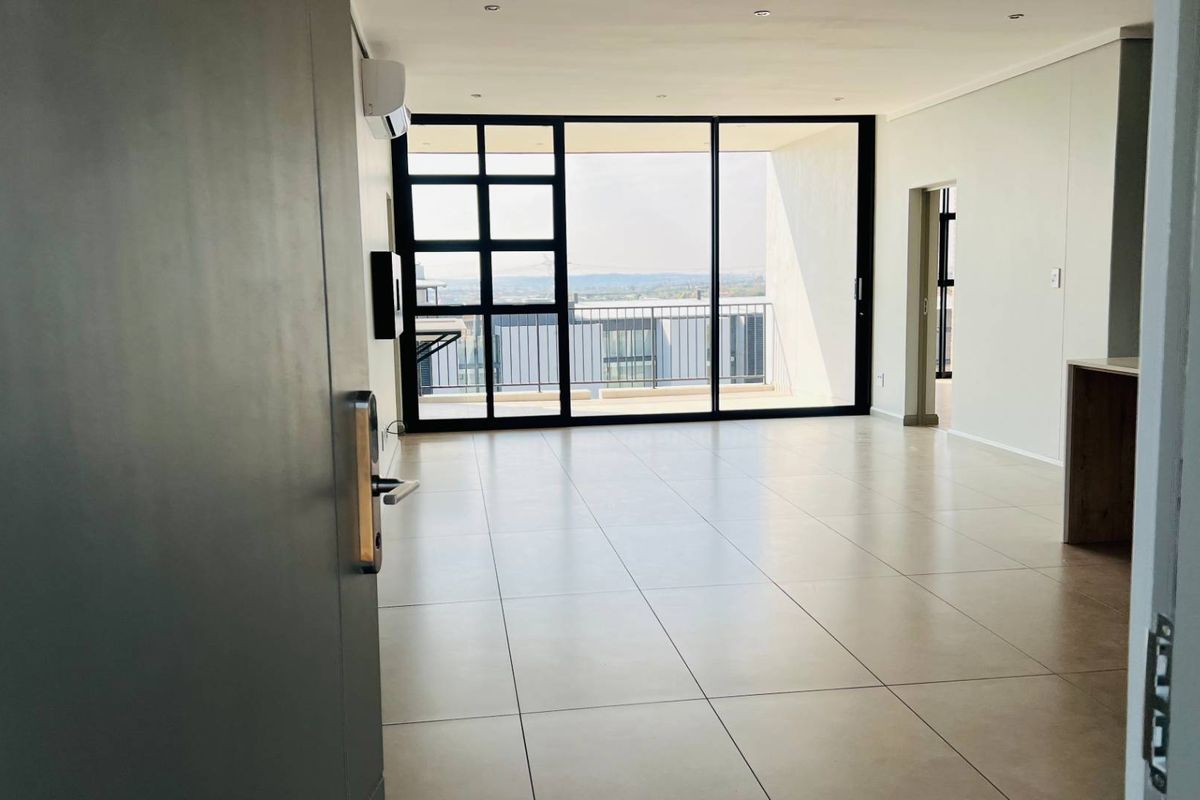 Ascend to Midstream - 3 Bedroom Luxury Apartment Available Immediately - Photo 3