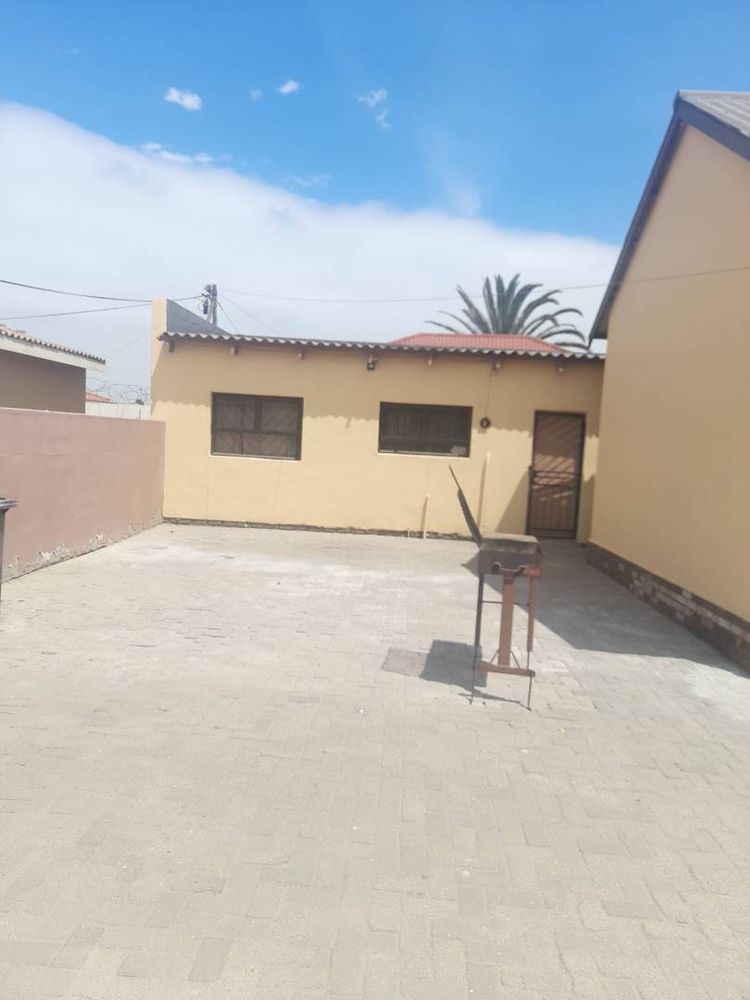 View to 2 Bedroom Flat