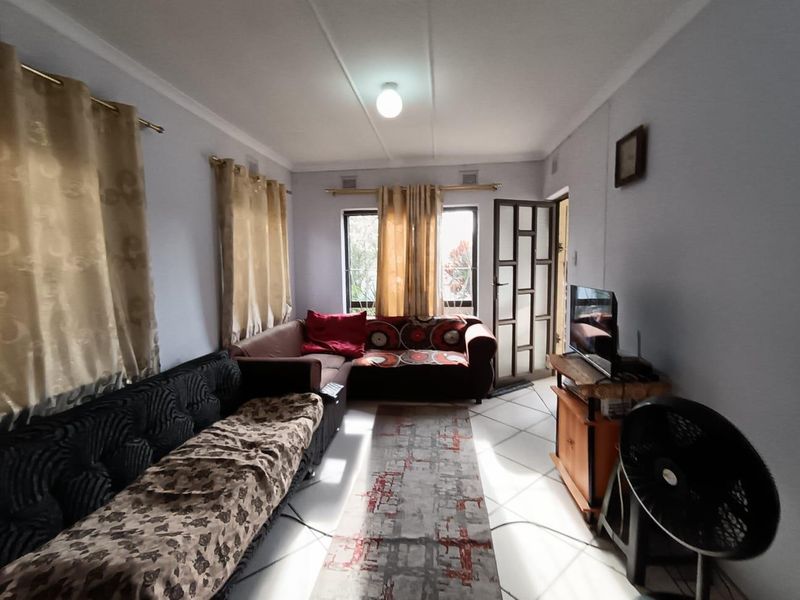 Convenient Location • Generous Space • Income Potential • Great Investment Opportunity - Photo 2