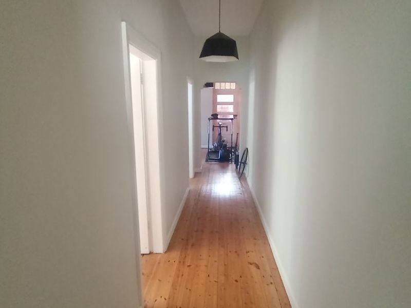 Modern 2-Bedroom Ground Floor Apartment with Private Garden - Photo 8