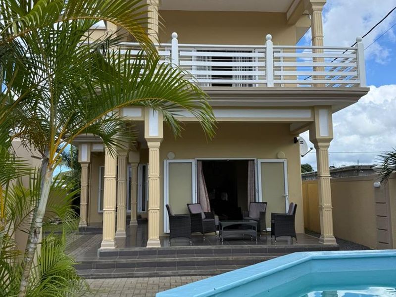 Charming 3-Bedroom Villa in La Salette – Move-In Ready & Rarely Used - Photo 2