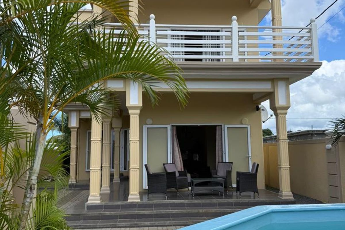 Charming 3-Bedroom Villa in La Salette – Move-In Ready & Rarely Used - Photo 2