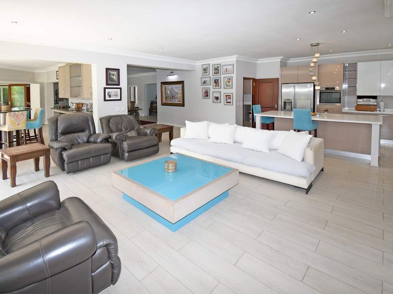 Contemporary Family Home in Secure Bryanston Enclosure - Photo 8