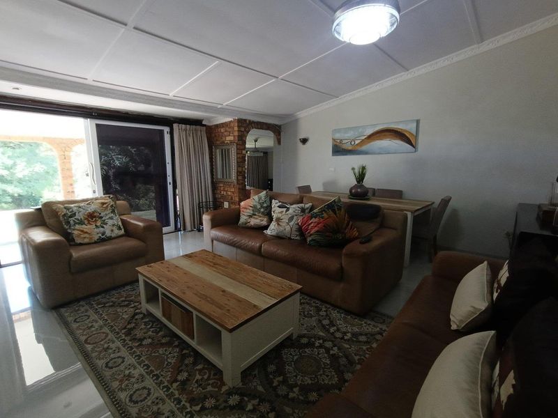 Beautiful 4-Bedroom Family Home for Rent - Photo 5