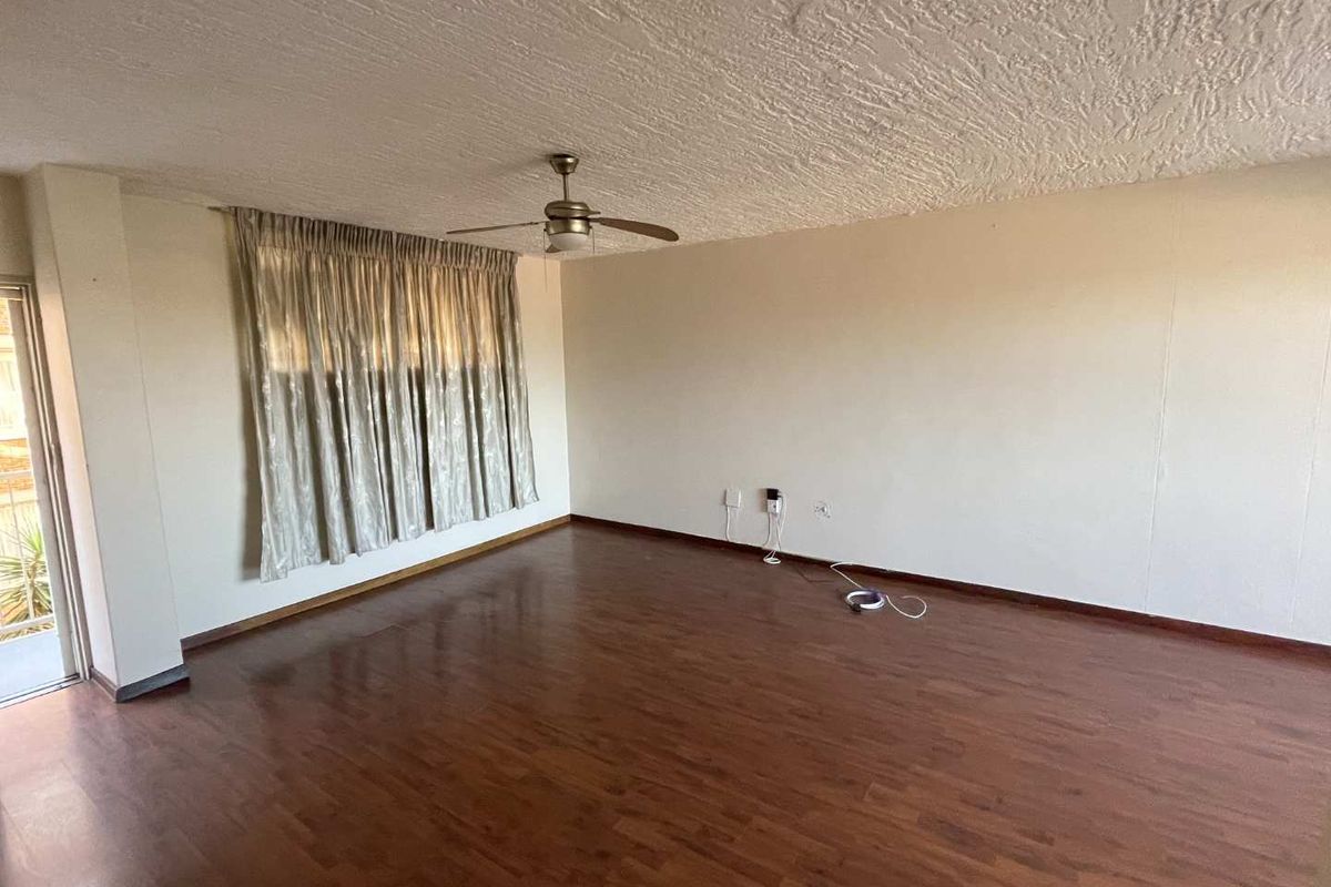 2 Bedroom & 2 Bathroom apartment for sale in Silverton - Photo 5