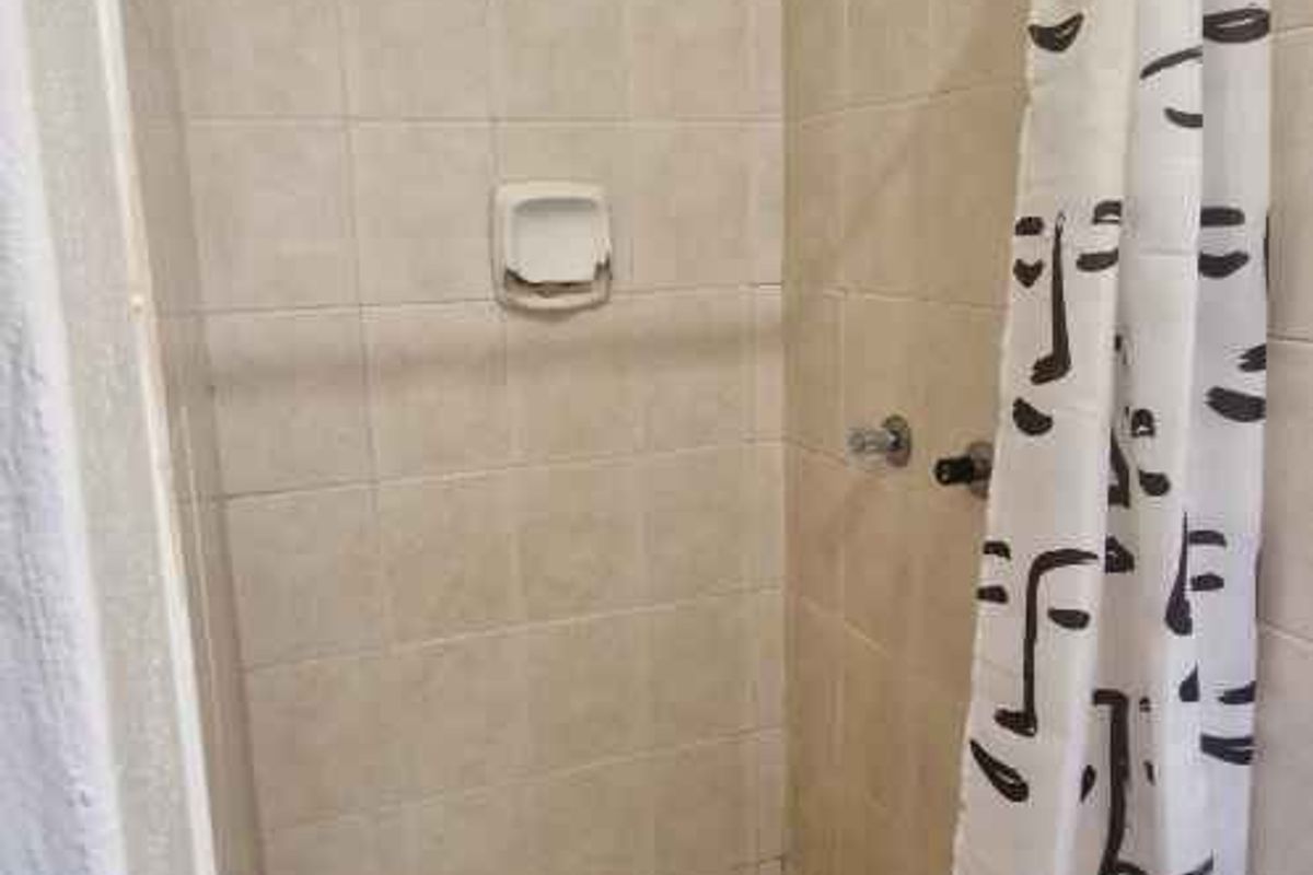 Ideal Bachelor Pad Close to UP Medical Campus - Photo 5