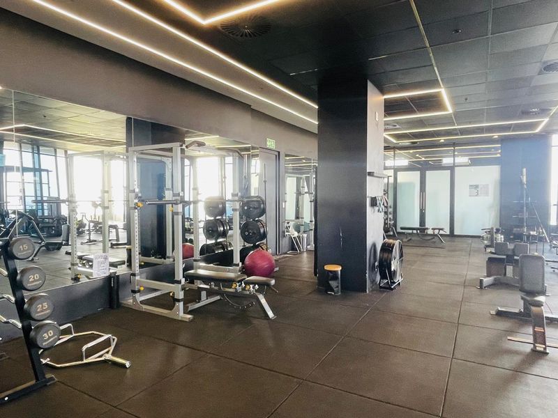 3 Bed Unfurnished Apartment in Illovo - Photo 4