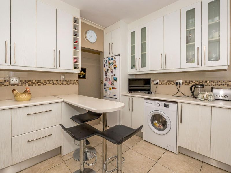 Family Living Meets Entertainer’s Delight in the Heart of Plumstead - Photo 6