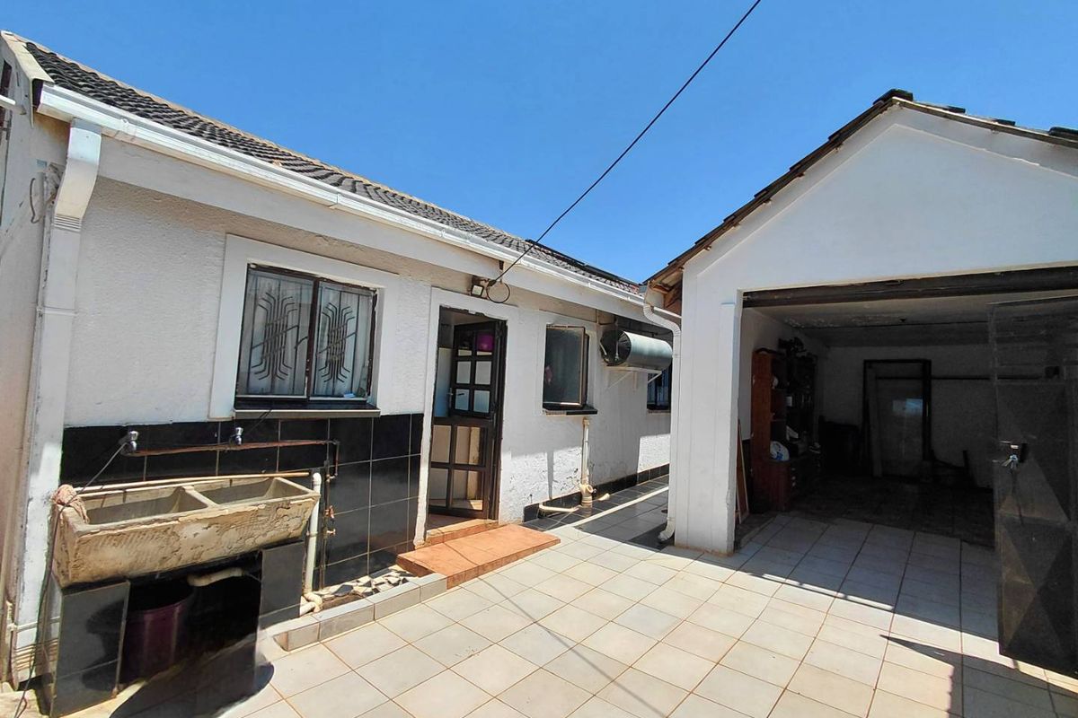 Smart Living: Solar-Powered Home with Fiber Internet!" - Photo 2