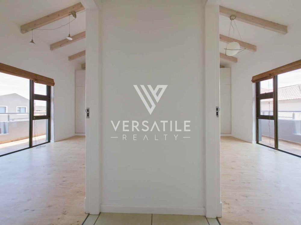 Entrance to 2nd & 3rd Guest Bedrooms 42