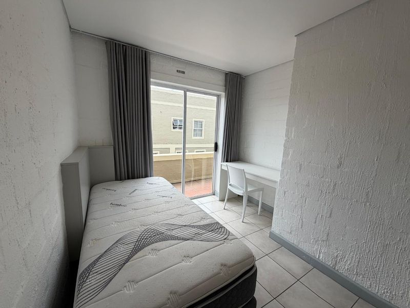 Semi-Furnished Two-Bedroom Rental Close to Stellenbosch University - Photo 10