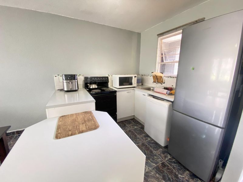 Value Beyond Belief - Ground Floor Unit - Photo 7