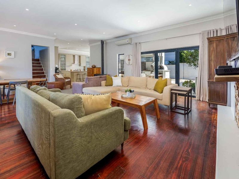 Modern 4-Bedroom Family Home with Loft – Kanonberg Lifestyle Estate - Photo 8