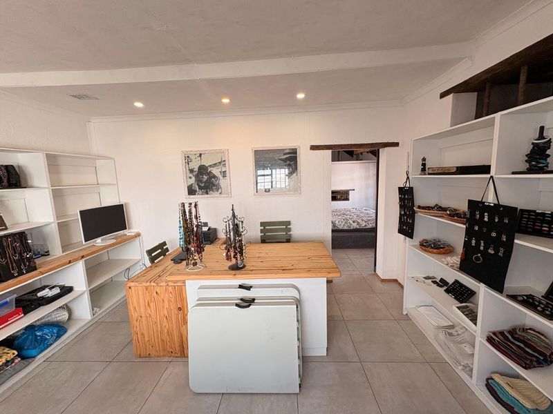 Perfect ready to move in Furnished Family Holiday home for the large family in Hentiesbay - Photo 6