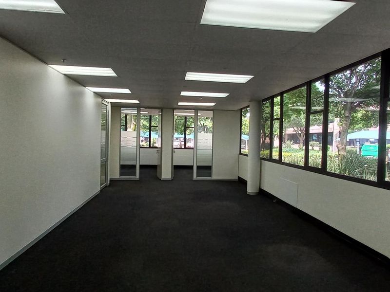787m2 Industrial Warehouse To Let in Isando Business Park | Isando - Photo 7