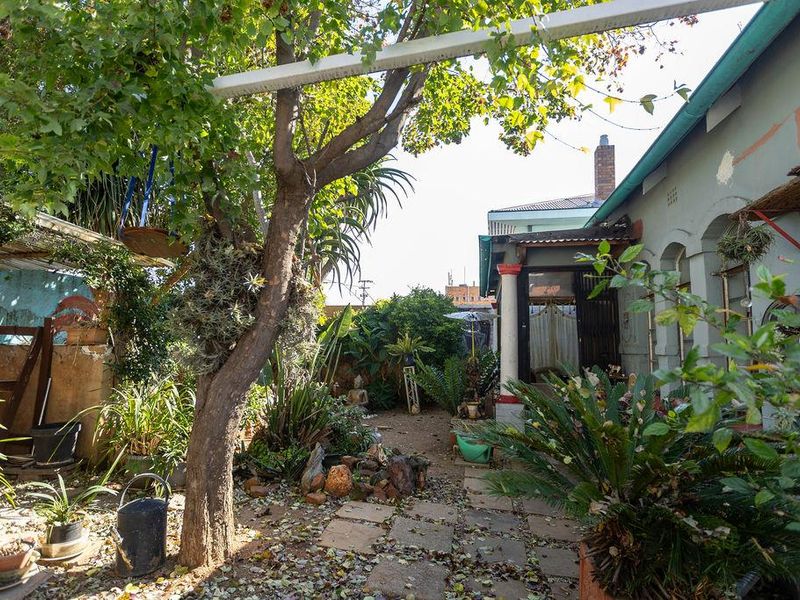 100 Year Old Heritage HMO Opportunity -57 7th Street Orange Grove - Photo 3