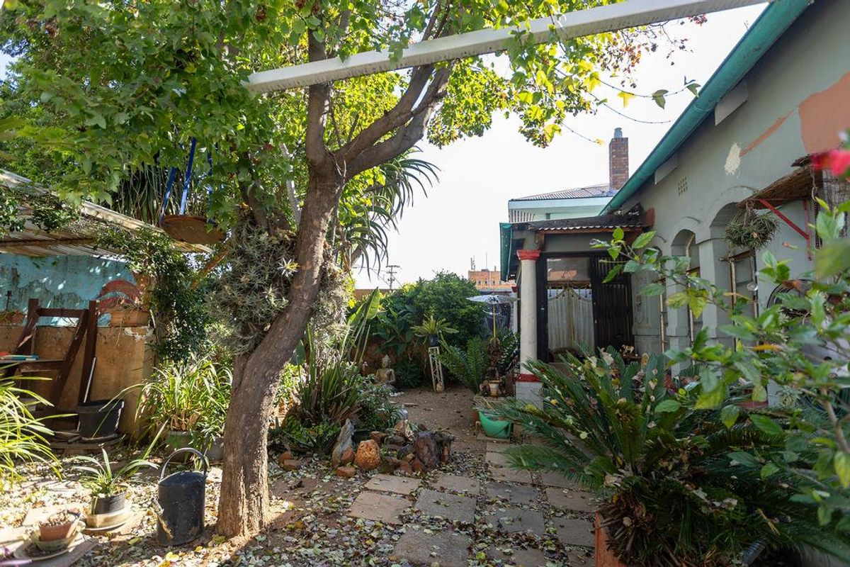 100 Year Old Heritage HMO Opportunity -57 7th Street Orange Grove - Photo 3