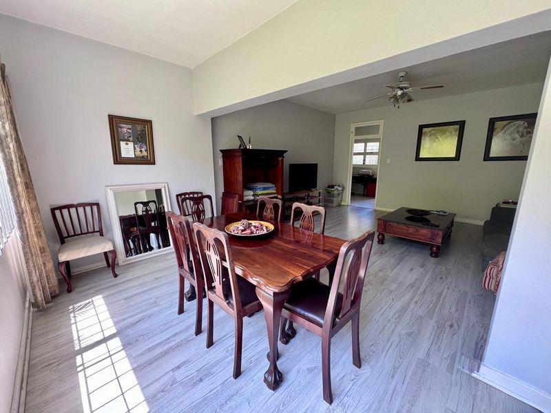 SPACIOUS 2 BEDROOM FLAT in Musgrave - Photo 10