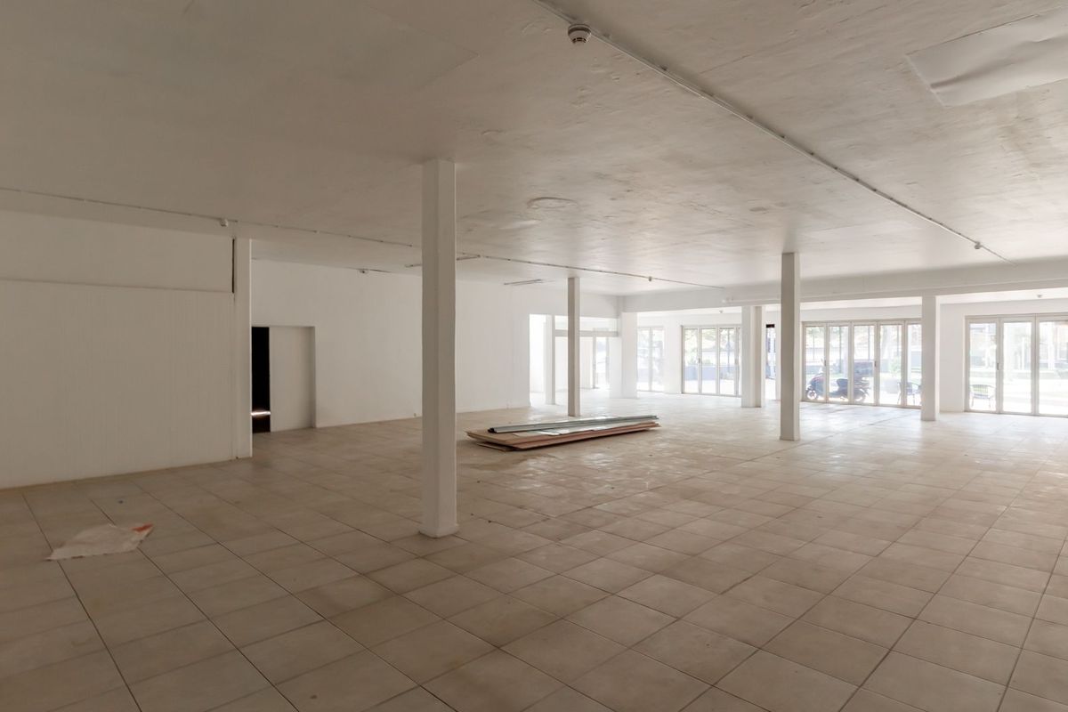 Commercial Property to Rent in Blackheath - Photo 2