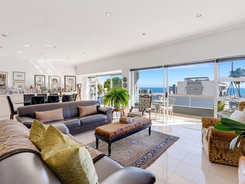 Ocean Views, Rooftop Entertaining & Secure Living in the Heart of Sea Point - Photo 9